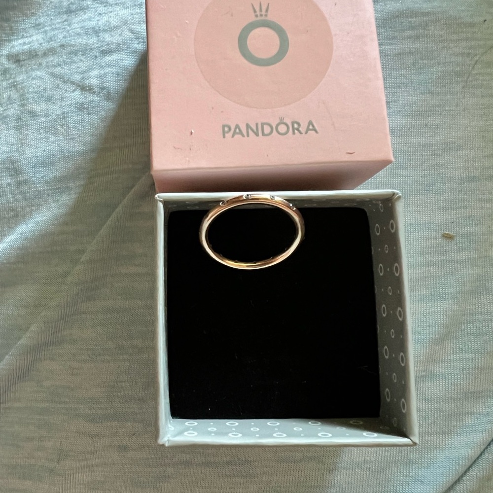 Rose gold and diamond Pandora ring